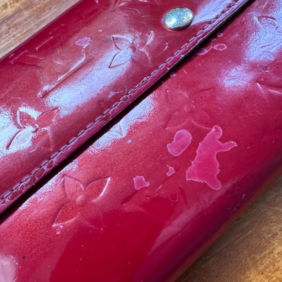 Louis Vuitton Red Monogram Sarah Vernis Wallet for a Project - Picture 5 of 9